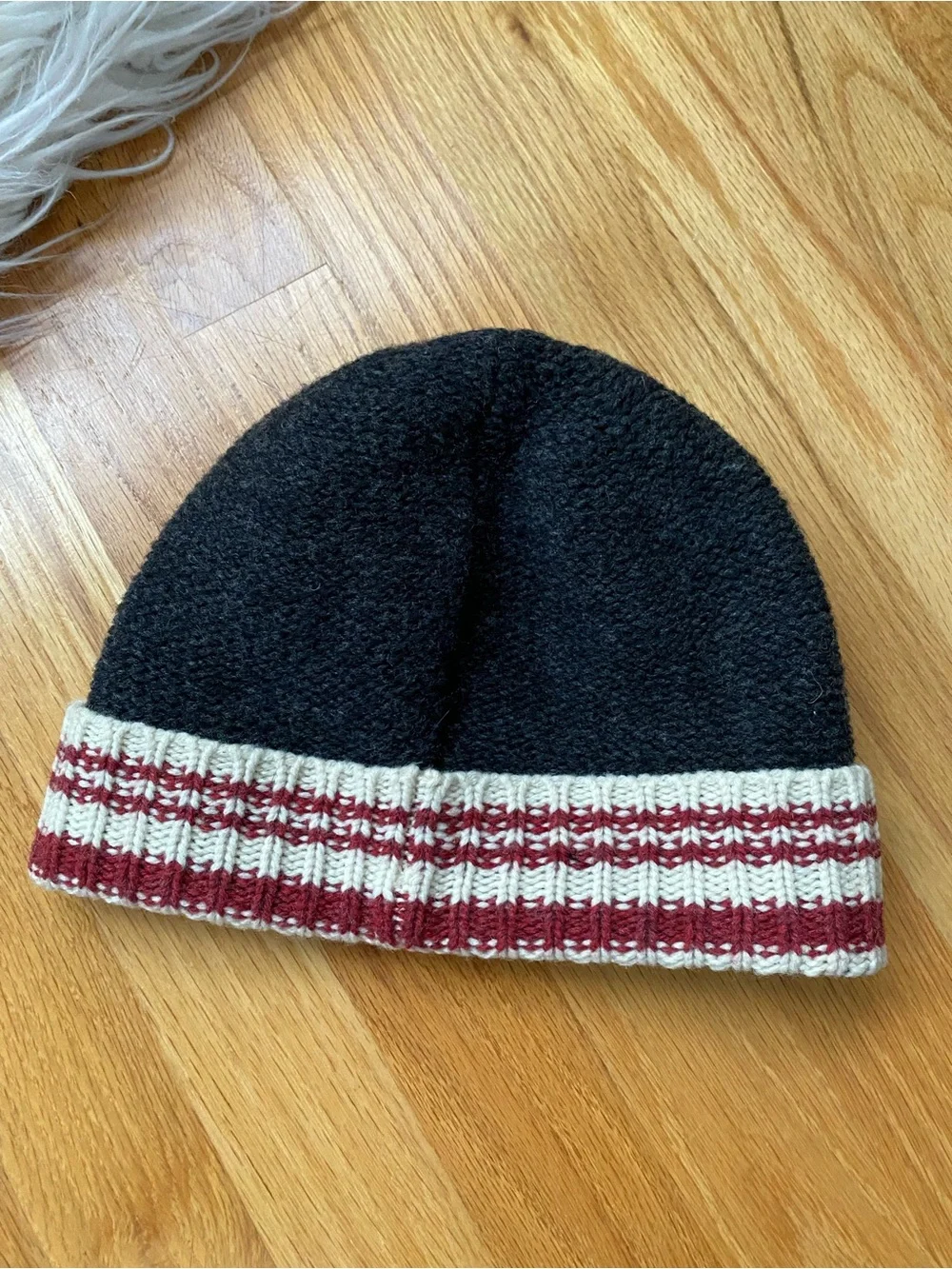 TNA Gray Lambswool fleece lined Knit Beanie with Red & Cream Striped Cuff Unise